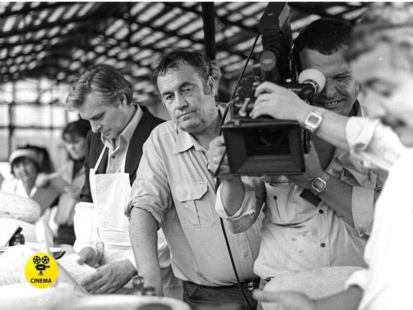 Эльдар Рязанов на съёмках фильма "Вокзал для двоих" (1982).