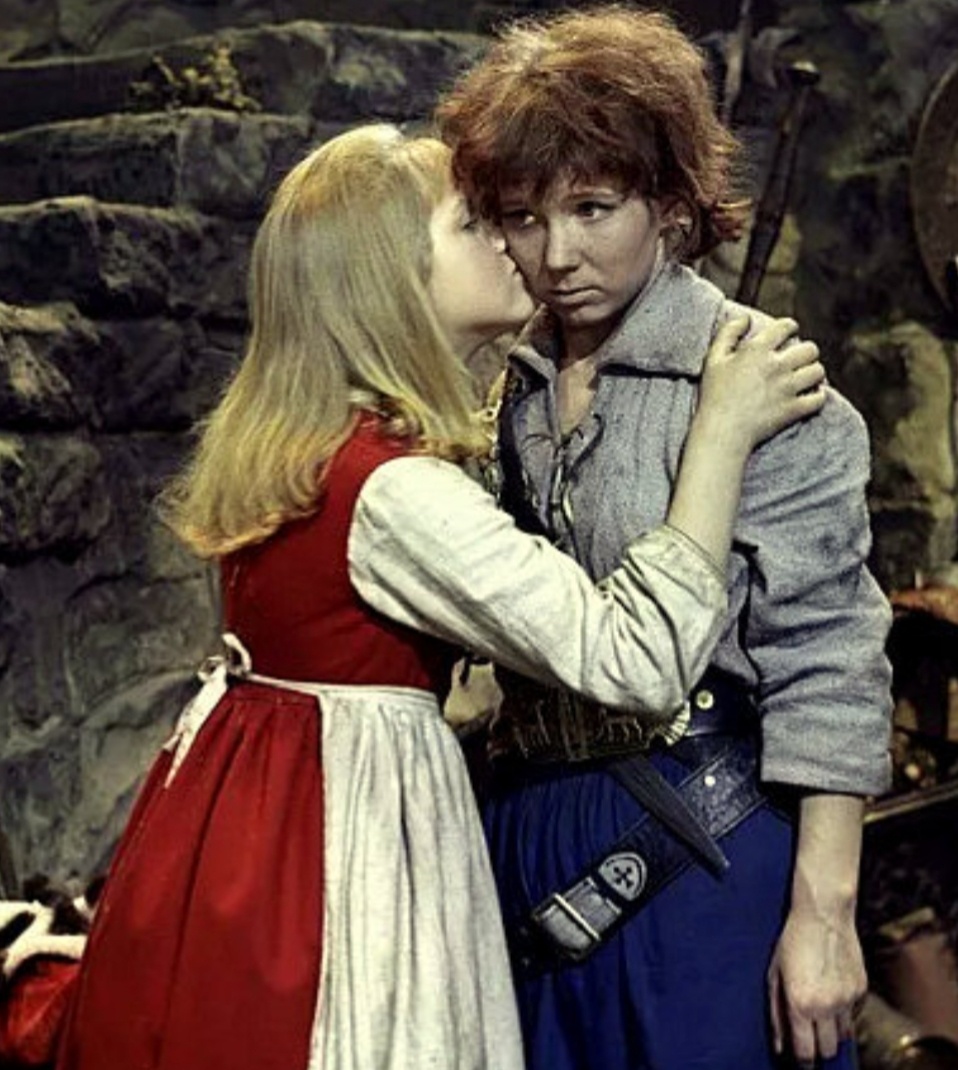 Герда- актриса Елена Проклова, дочка разбойницы - Эра Загиньшина