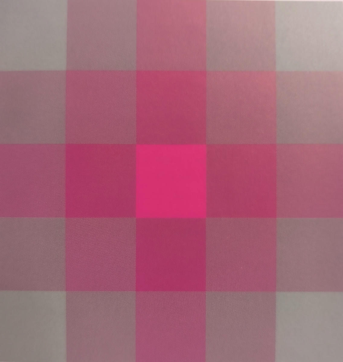 Контраст по насыщенности цвета