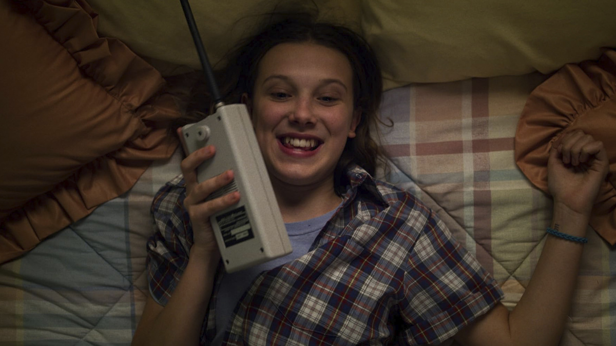 Кадр из сериала "Очень странные дела" - (Сезон 3)