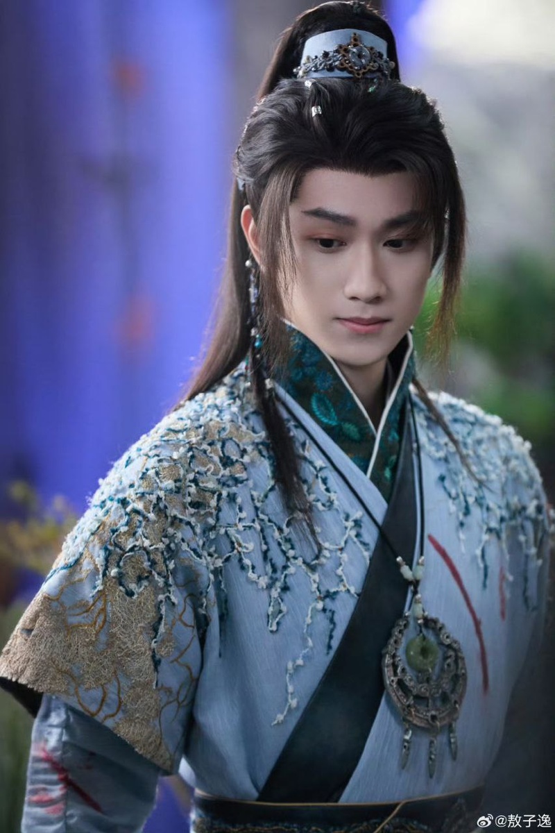 Ао Цзыи в роли Чи Юня...