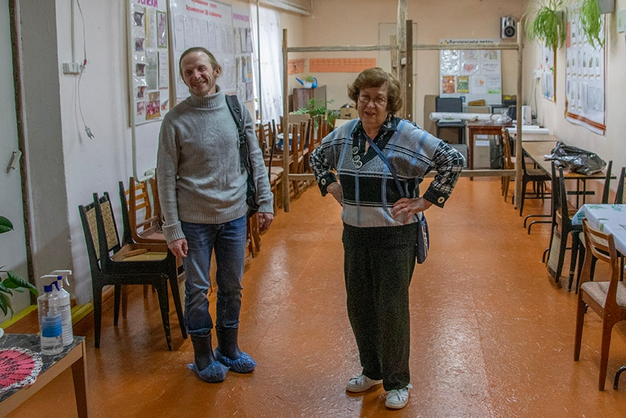 Подготовка к мастерской – в отличном настроении. Михаил Бегишев и Людмила Широбокова
