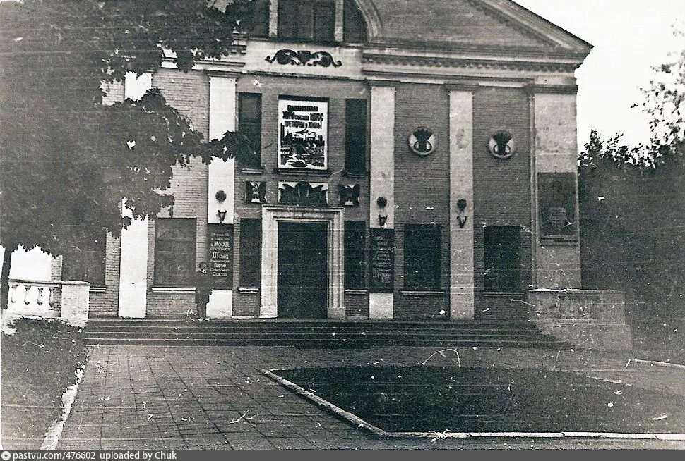 Гарнизонный Дом офицеров. Изображение взято из Интернета. 