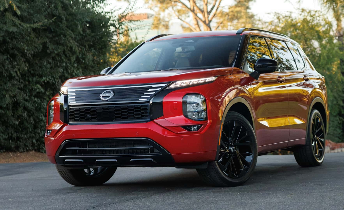 Новый гибридный кроссовер Nissan Rogue PHEV 2026 модельного года