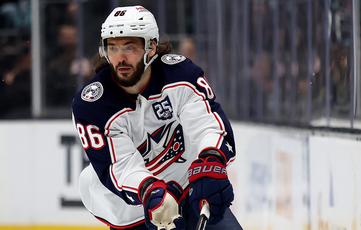    Нападающий "Коламбуса" Кирилл Марченко  Steph Chambers/Getty Images