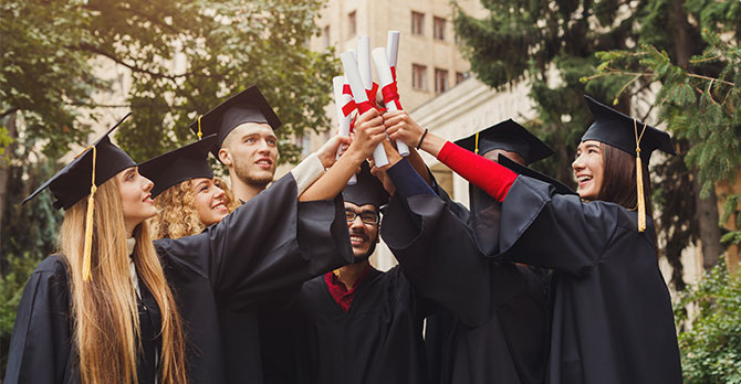 В соответствии с рейтингом МИНОБРНАУКИ РФ РГУТИС вошел в категорию эффективных вузов и признан национальным лидером в области подготовки кадров для туризма и сервиса.