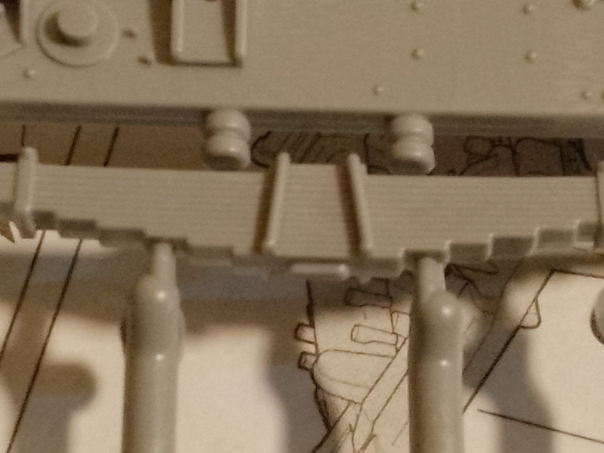 В процессе сборки модели российского самоходного зенитного ракетно-пушечного комплекса (ЗРПК) "Панцирь С-1". Масштаб 1/35. Производитель "ЗВЕЗДА" (Россия). . Фото предоставлено участниками-дуэлянтами из ТГ-группы © 2025 год