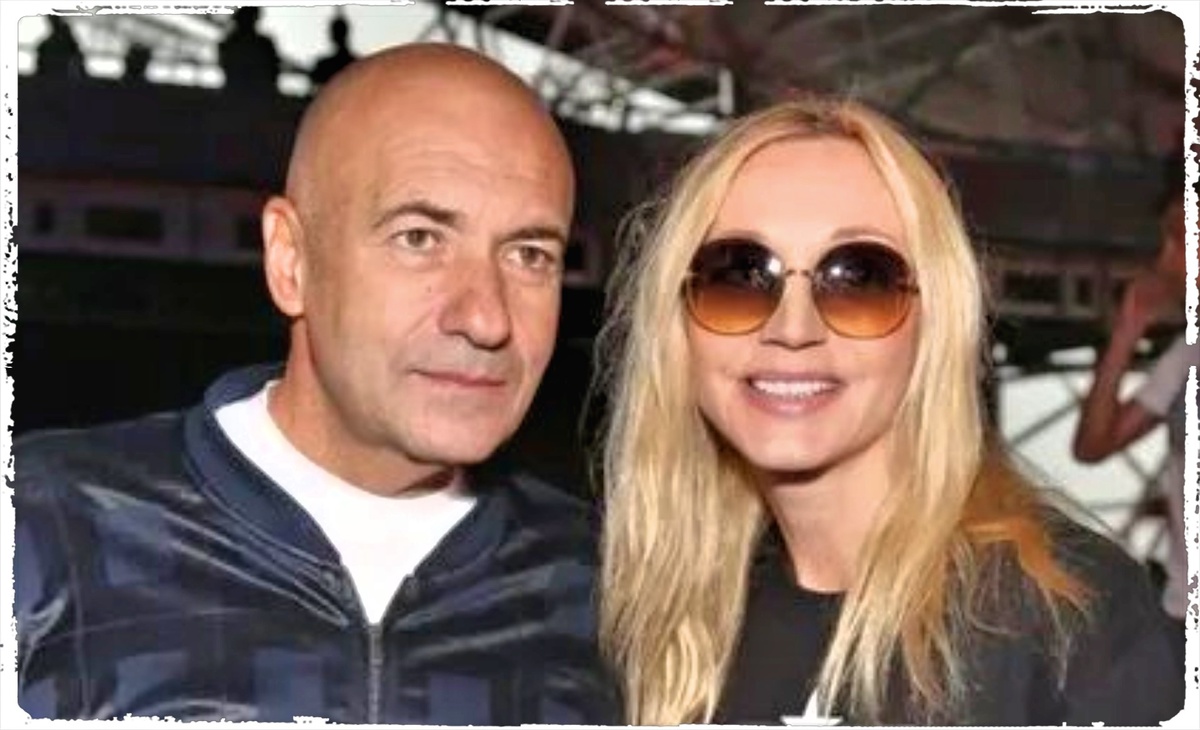 Улыбки на камеру стоят дорого, но настоящая дружба в шоу-бизнесе измеряется не лайками, а подписанными контрактами.