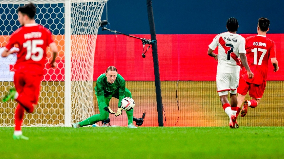    Матвей Сафонов. Фото пресс-службы РФС