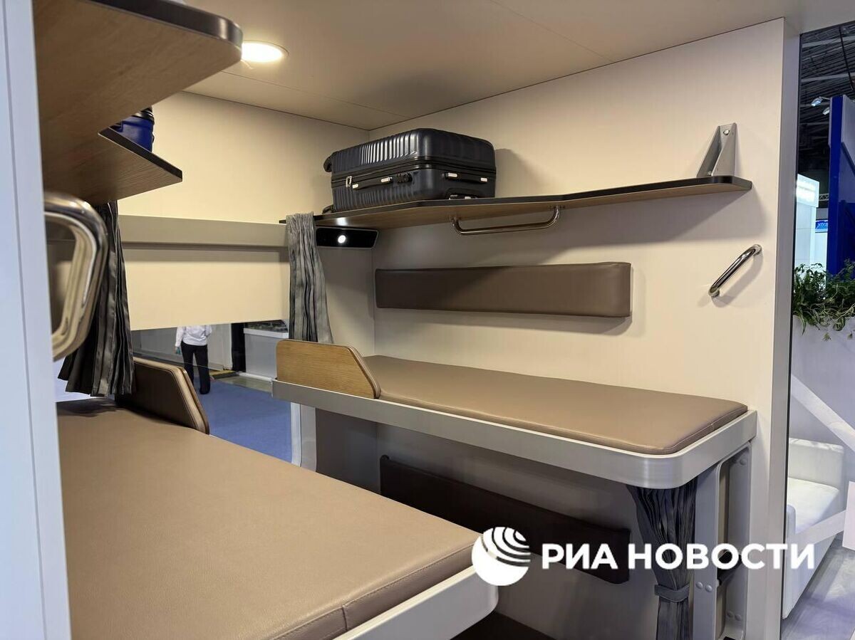    Макет нового плацкартного вагона© РИА Новости