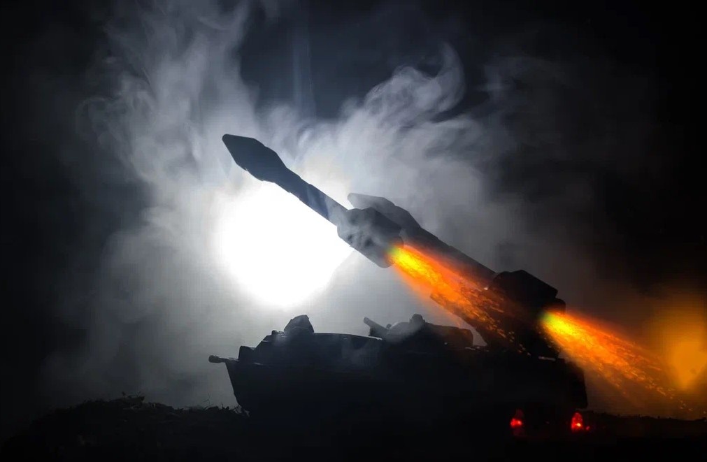    Обесточены многие населённые пункты, из-за чего остановились котельные, фильтровальные станции. Фото: Коллаж Царьграда