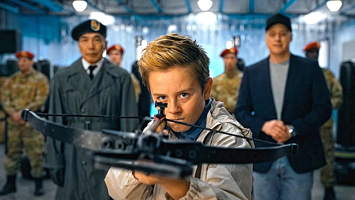 Вопрос, что в этой картине забыл Алан Тьюдик (в кепке, справа) - пожалуй, главная её загадка. 