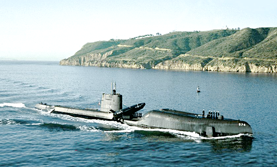 Американская подводная лодка SSG-574 "Grayback".