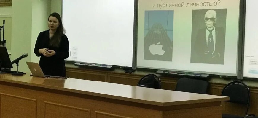 Мария Митина — специалист по SMM-продвижению в сфере культуры, основательница проекта The Art of Opera и создательница проекта «Оперные новости». 