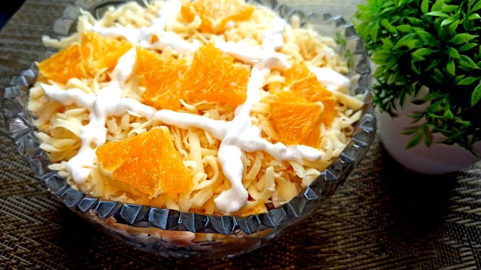 🍊 Салат «Первое признание» — лёгкий, свежий и с яркой ноткой!