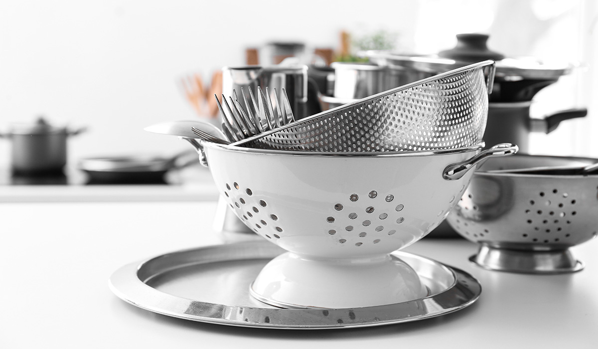 Shutterstock📷В качестве грохотки подойдет дуршлаг или фритюрница