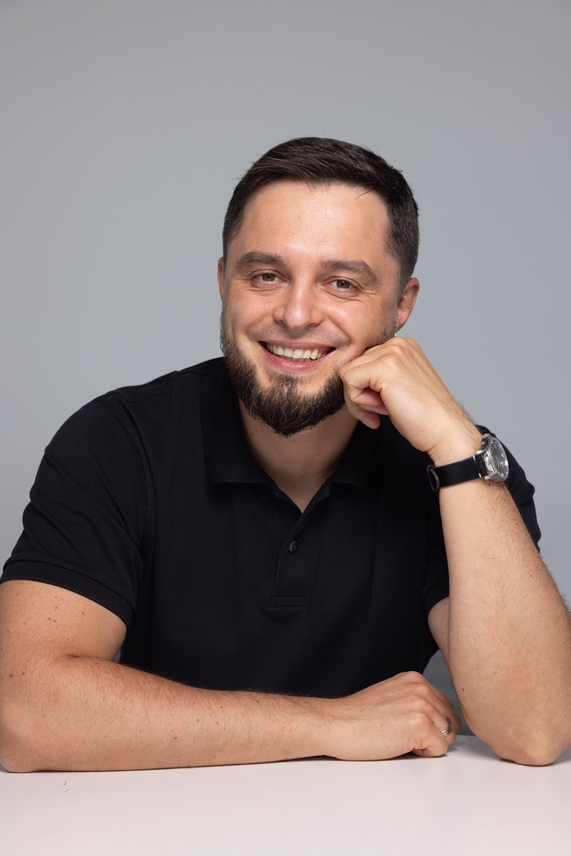 Фотография взята с сайта стоматологии Дмитрович Фэмили https://www.dmitrovich.ru/