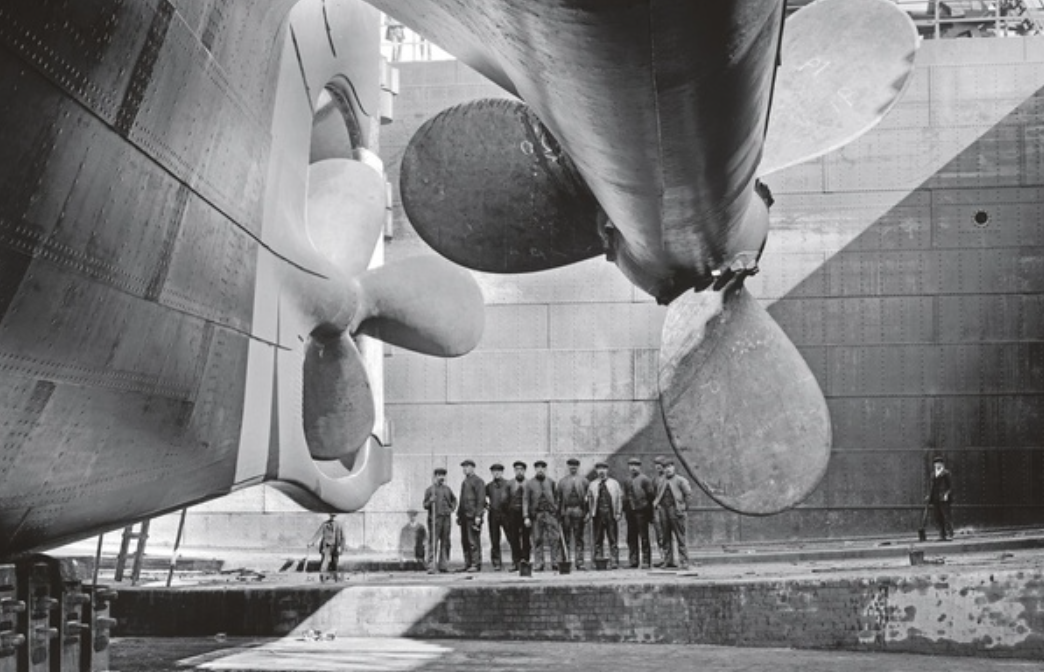 Вон он там, этот руль