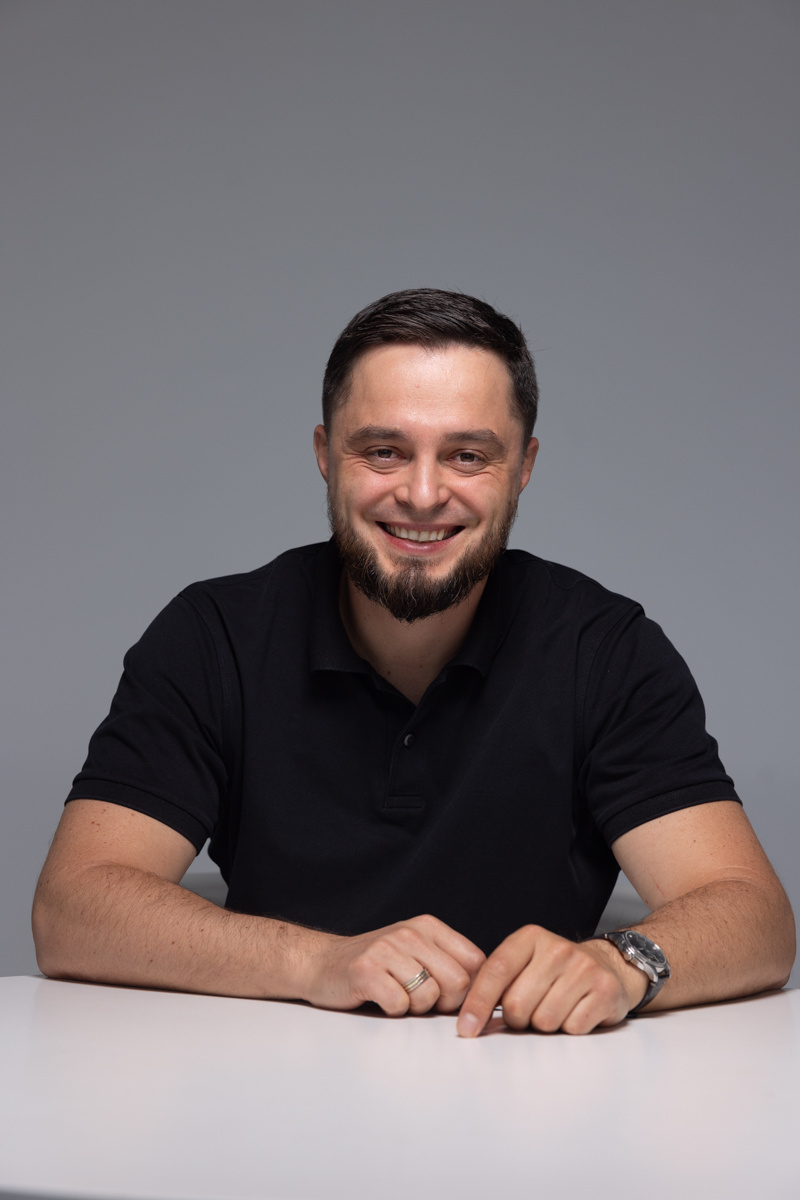 Фотография взята с сайта стоматологии Дмитрович Фэмили https://www.dmitrovich.ru/