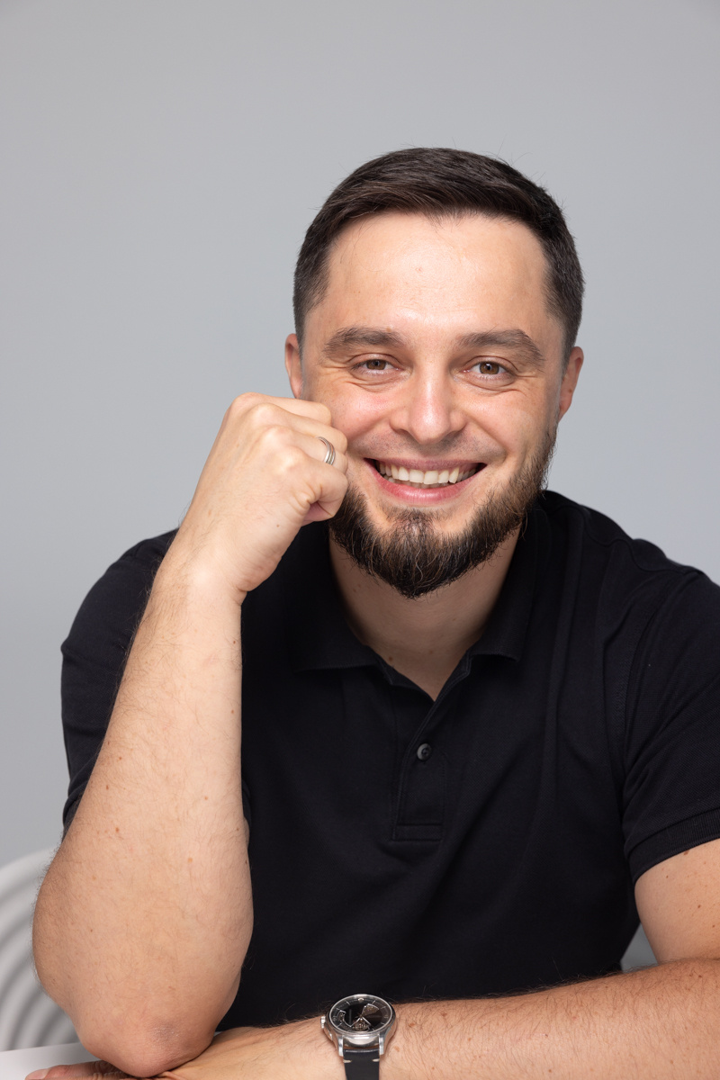 Фотография взята с сайта стоматологии Дмитрович Фэмили https://www.dmitrovich.ru/