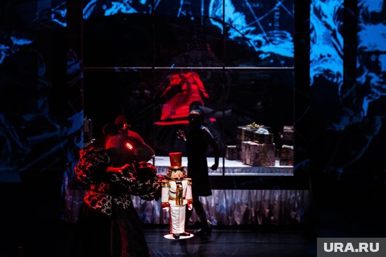    В кукольном театре сыграют и «живые» актеры