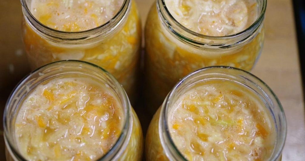 Загадка идеальной квашеной капусты: секреты хрустящей свежести и долгого хранения