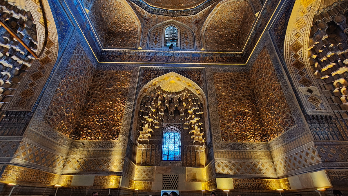 Я увидела много такого , что поражало и впечаталось в память