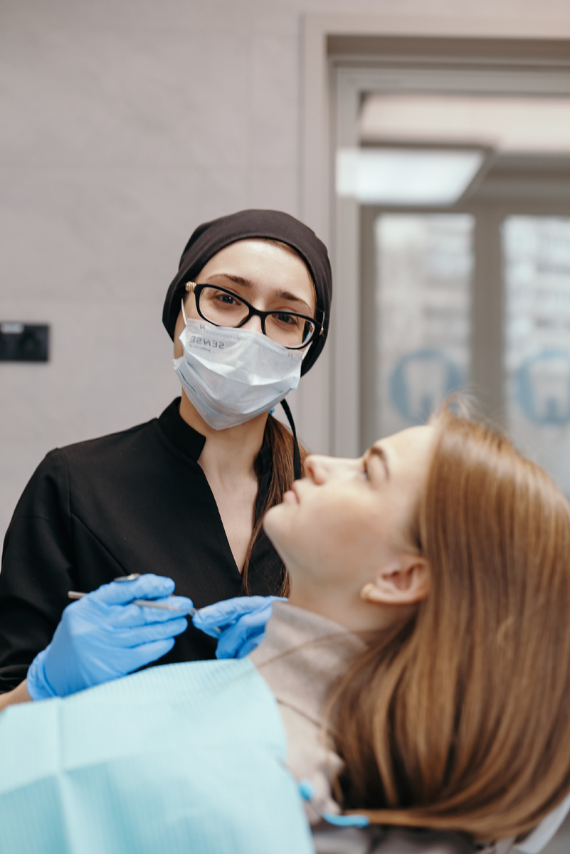 Фотография взята с сайта стоматологии Дмитрович Фэмили https://www.dmitrovich.ru/