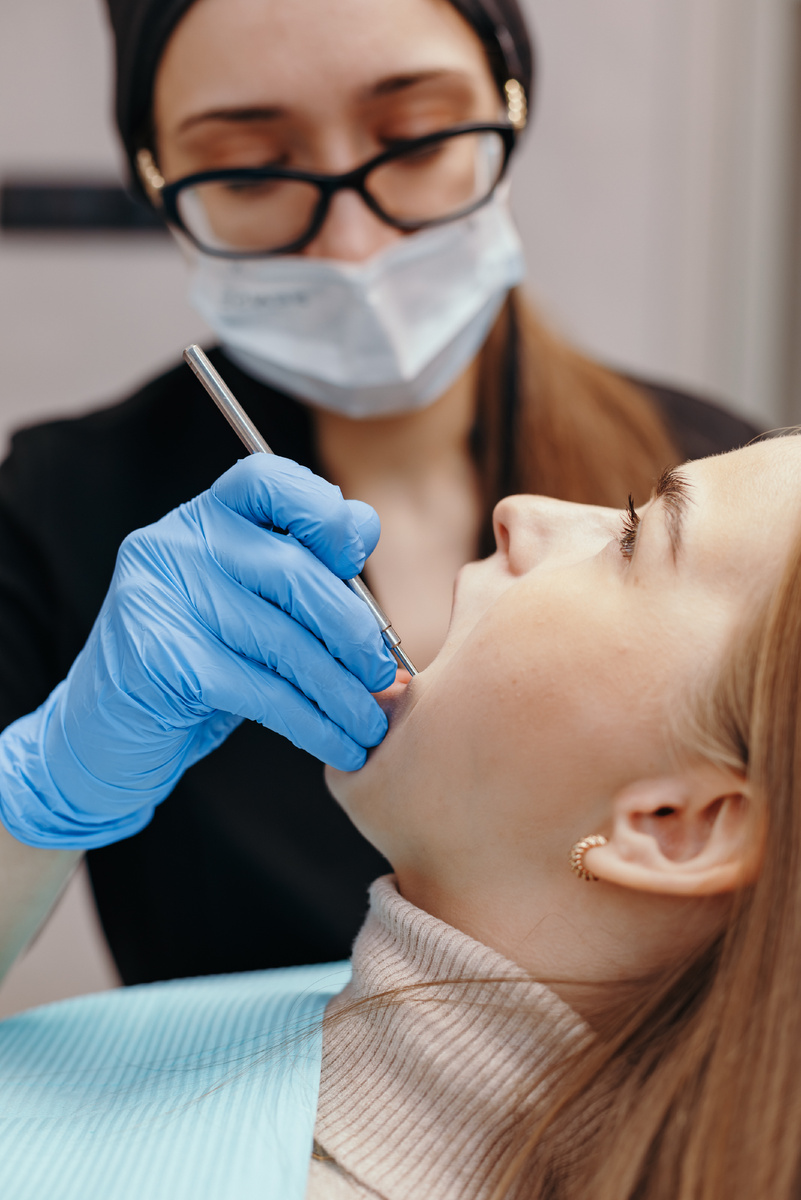 Фотография взята с сайта стоматологии Дмитрович Фэмили https://www.dmitrovich.ru/