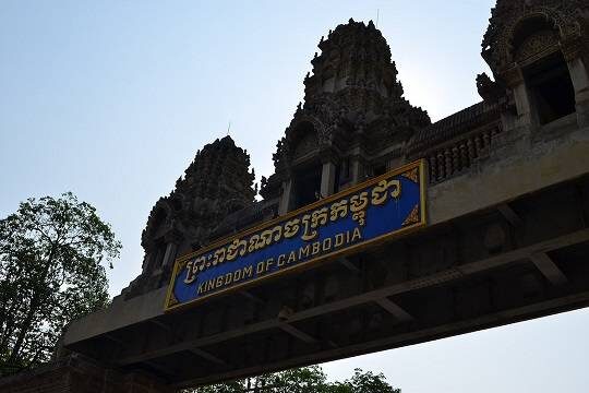    Преступники заставили женщину сделать тысячу приседаний и довели ее до смерти