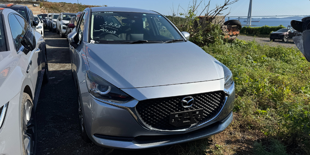 Mazda2 с легендарного аукциона Honda AA: что на самом деле скрывается за оценкой 4.5 BB и пробегом 8 000 км