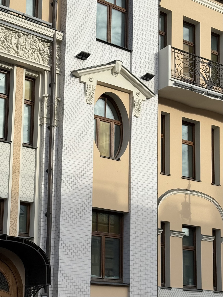 Фото автора канала. Доходный дом наследников Н. П. Циркунова.