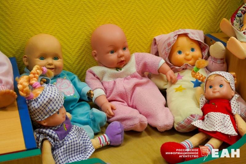    ЕАН. Игрушечные пупсы