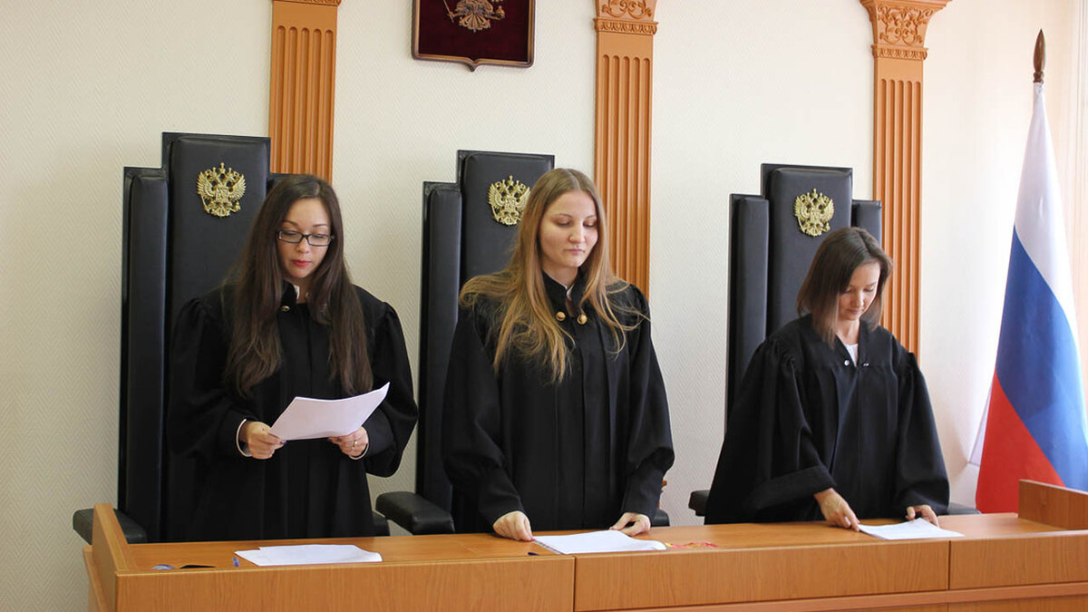 Пожилые участники сделок — в зоне риска