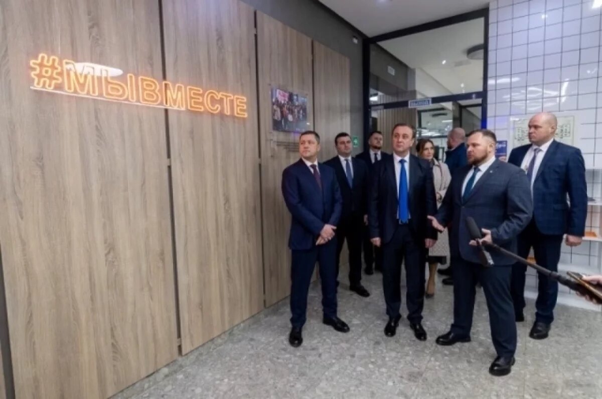    Премьер-министр Абхазии оценил возможности Дома молодежи в Пскове