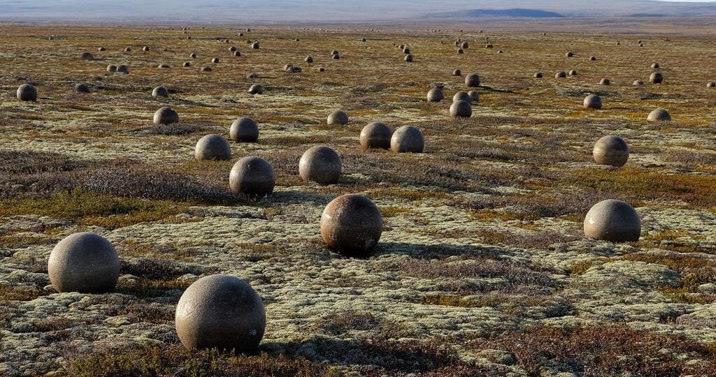 Каменные шары Ямала: Природное чудо или артефакты древней цивилизации?