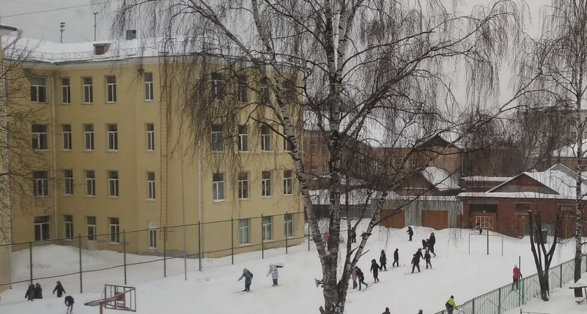    В Кировской области пять школ получили знак качества