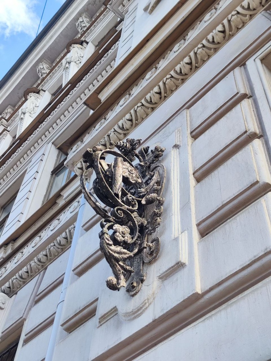 Флагодержатель. Фото: Знакомьтесь, Петербург 