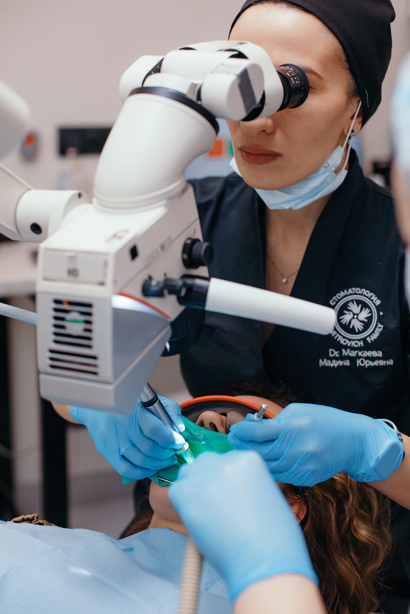 Фотография взята с сайта стоматологии Дмитрович Фэмили https://www.dmitrovich.ru/