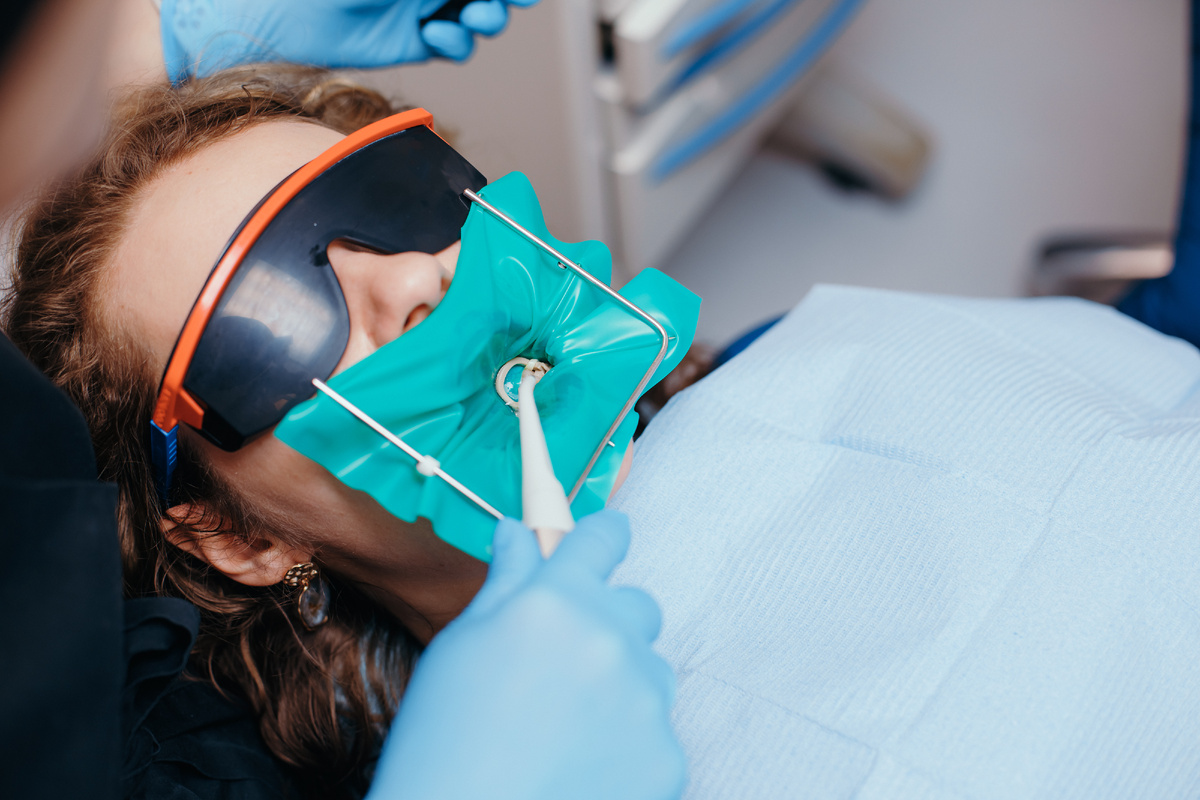 Фотография взята с сайта стоматологии Дмитрович Фэмили https://www.dmitrovich.ru/