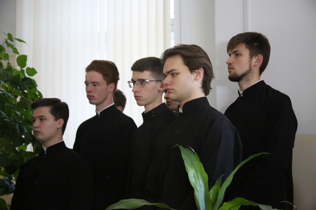 Студенты Московской духовной академии проходят практику в Твери