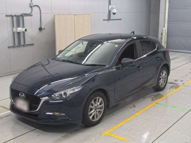 Mazda Axela 2018 года