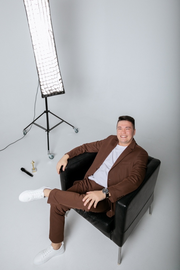 Андрей Рублев — тамада на свадьбу в Новочебоксарске. Лёгкая атмосфера и яркие эмоции молодожёнов и гостей