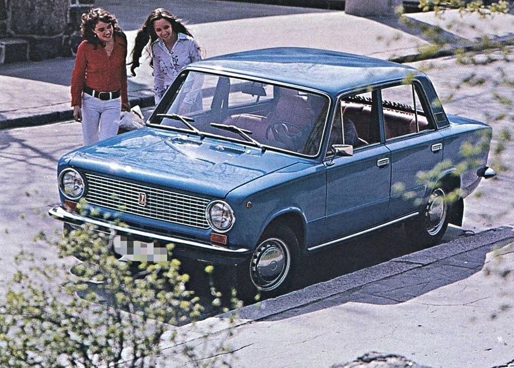 Не тот, что писали по паспорту: какой в реальности был расход у советских легковых авто? Рассказываю