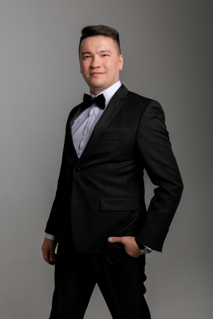 Андрей Рублев — тамада на выездную регистрацию в Новочебоксарске. Красиво, трогательно, профессиональн