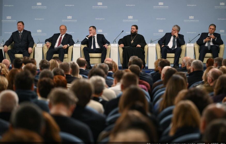    Запад успешно открыл против России второй фронт, уникальные заводы идут под нож: Живов
