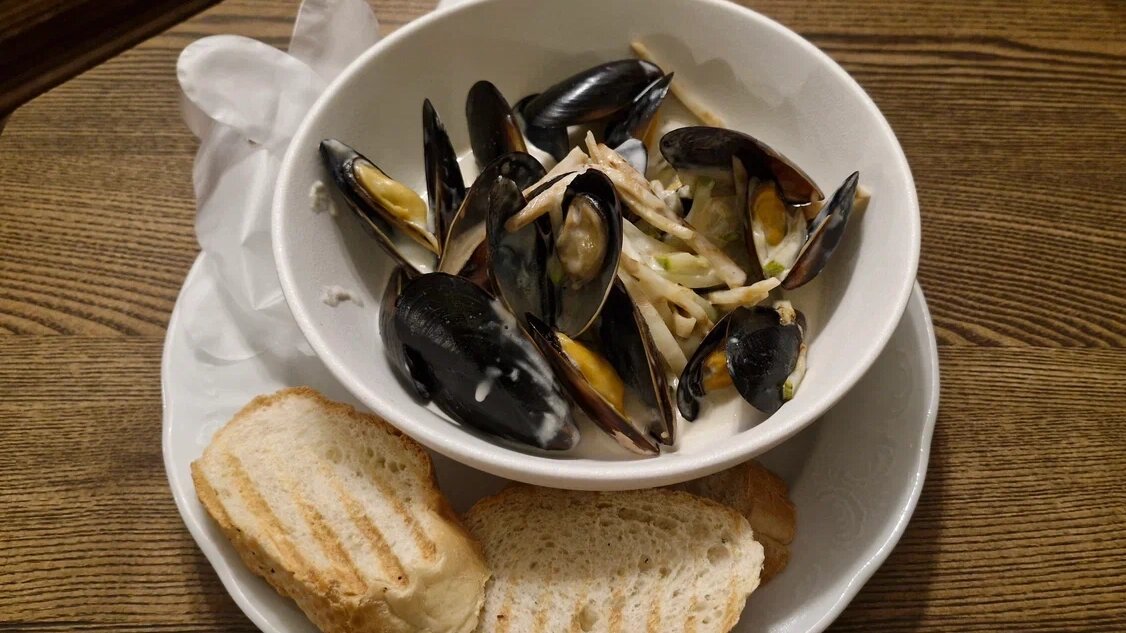 Мидии с сельдереем