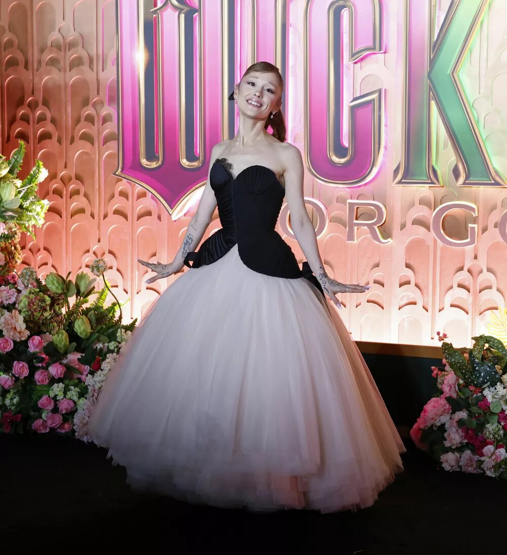 Ариана Гранде📷
