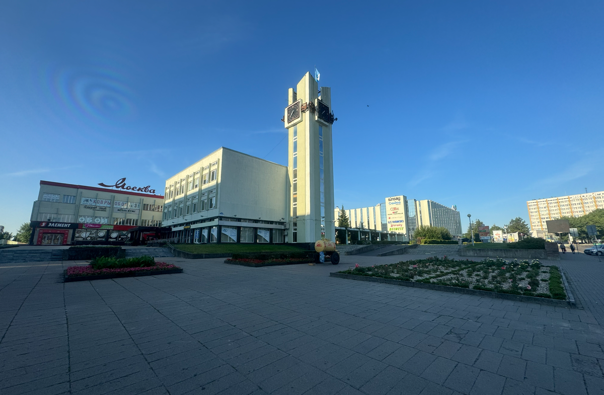 Городские часы Центрального универмага 