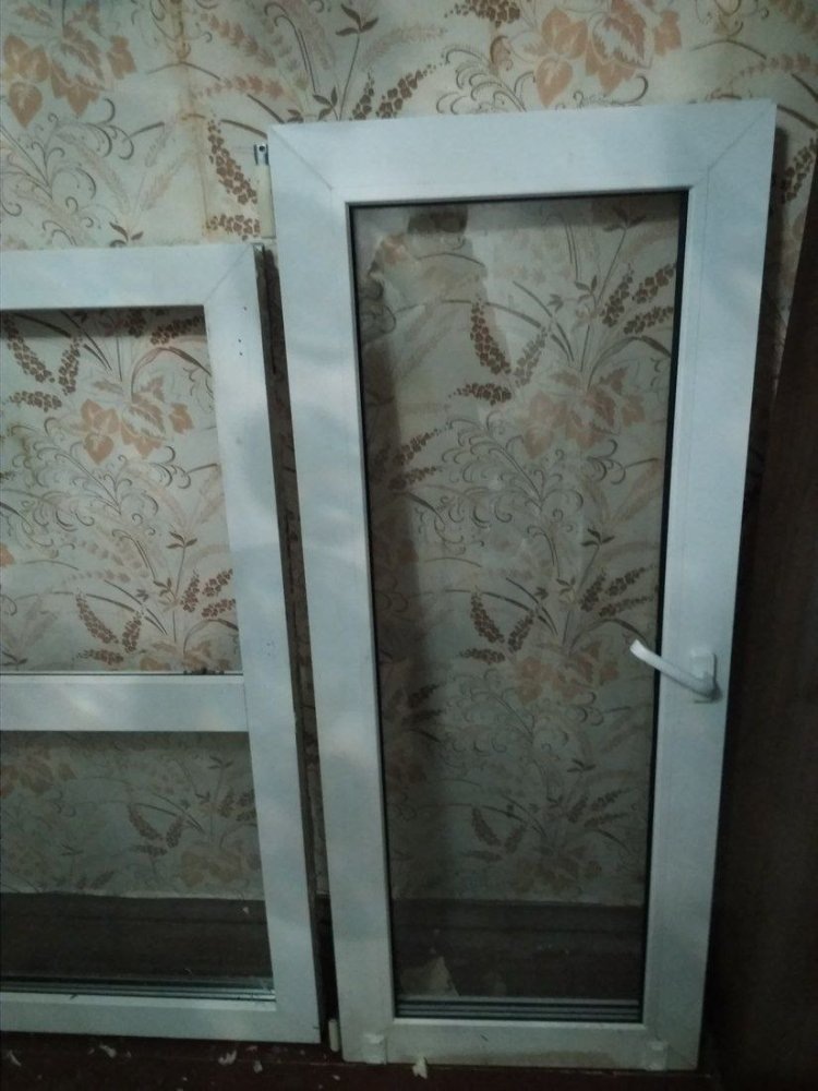    Югорчанка подозревается в краже окон из заброшенного дома